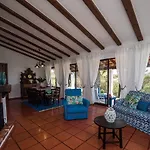 Surf By Laneez Hostel Ericeira